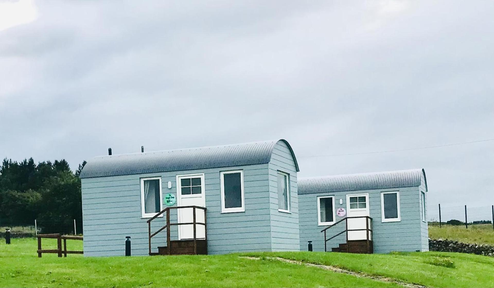 The Beautiful Lazy Llama Shepherd Hut Farm Stay Ballyshannon Exterior photo